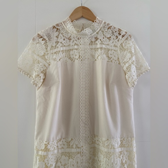 Kensie Lace Detail Shift Dress, size medium. - Picture 7 of 12